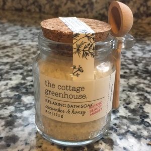 The Cottage Greenhouse Cucumber & Honey Bath Soak